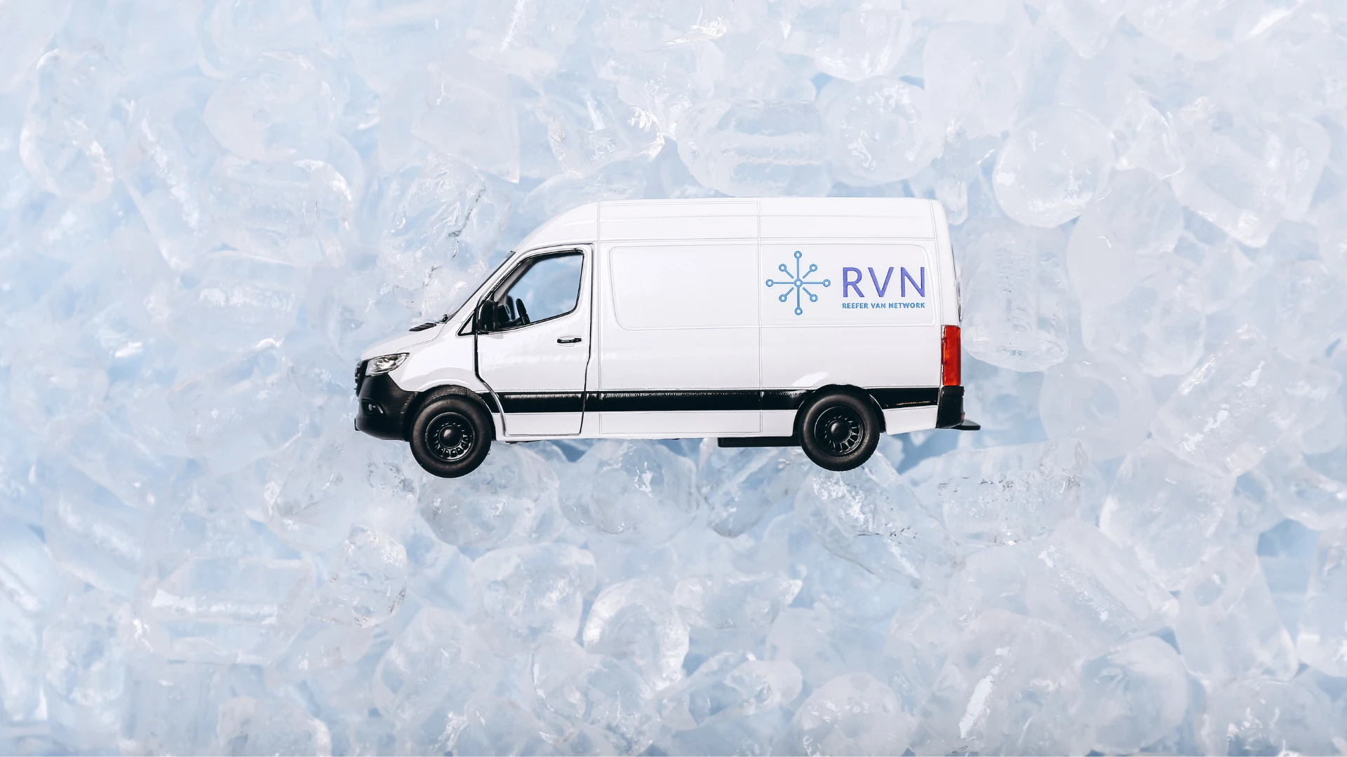 refrigerated van, reefer van, reefer truck, small reefer truck