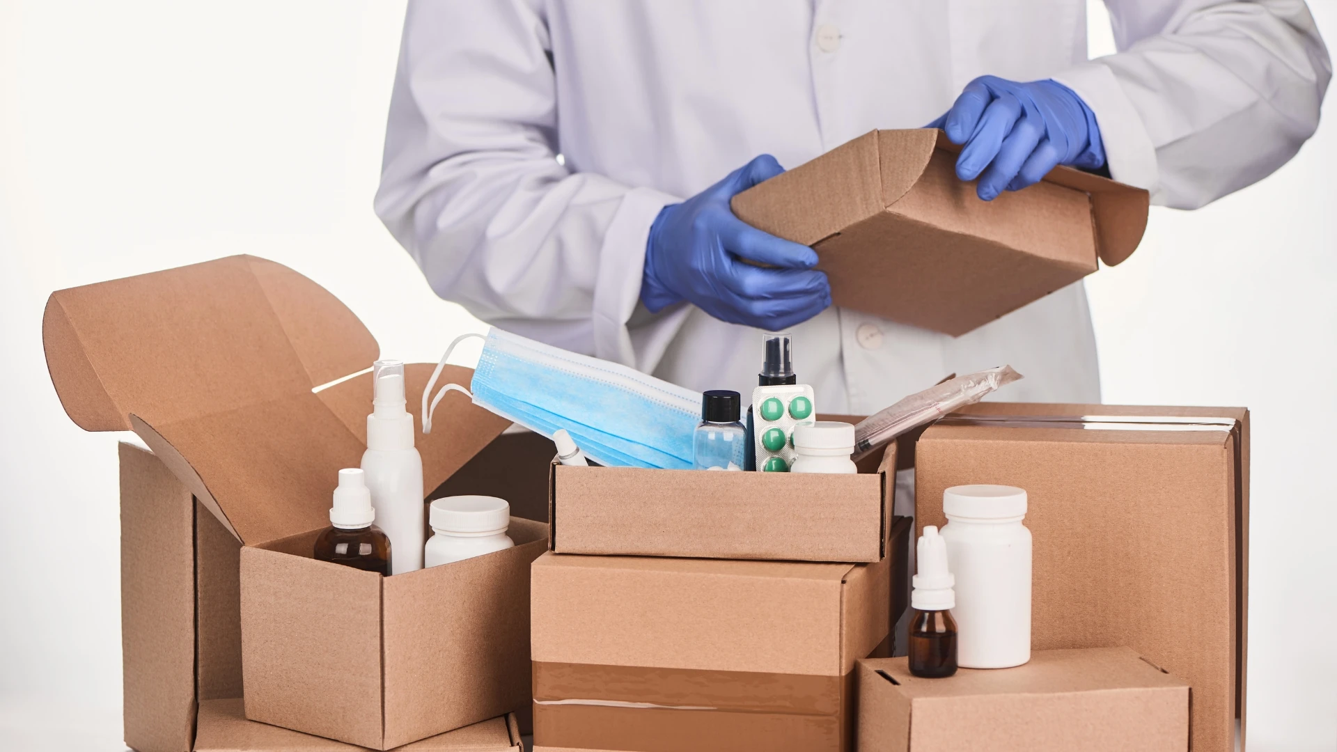 medicines delivery, healthcare logistics. delivery of medicines, medicines shipping, medical supply